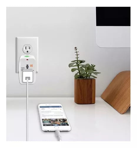 Adaptador de corriente universal viajero